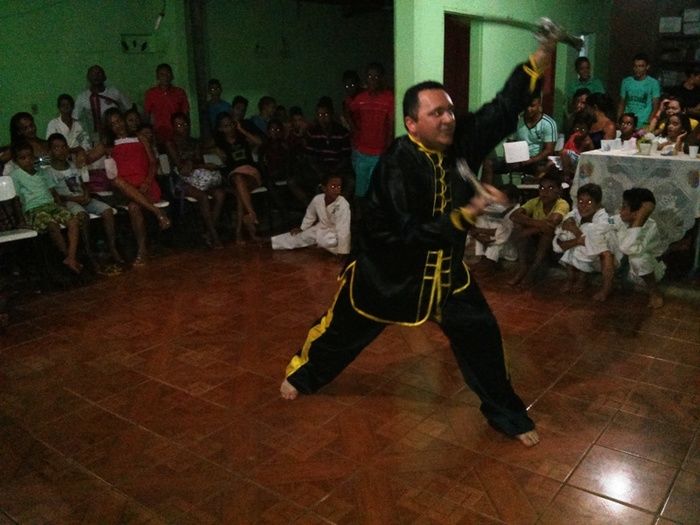 Prefeito Delano Parente faz apresentação de Kung Fu em abertura do Programa Mais Educação  - Imagem 3