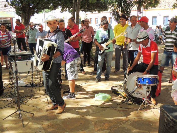 Município promove festa popular e distribui presentes aos trabalhadores - Imagem 25