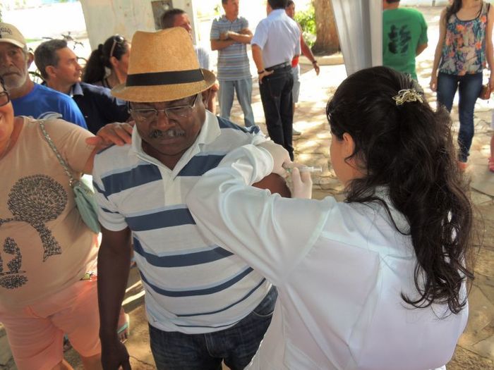 Município promove festa popular e distribui presentes aos trabalhadores - Imagem 9