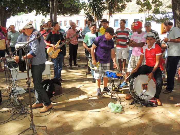 Município promove festa popular e distribui presentes aos trabalhadores - Imagem 29