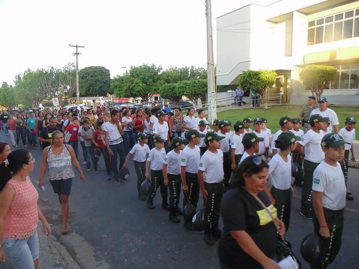 Marcha em Água Branca pede o fim do abuso e exploração infantil - Imagem 1