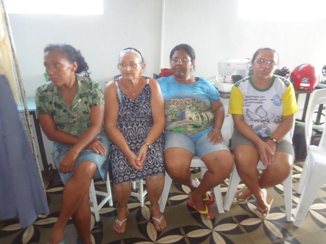 Secretaria Municipal de Assistência Social encerra Curso de Corte e Costura - Imagem 5