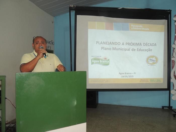 Prefeitura realiza conferência para elaborar Plano Municipal de Educação - Imagem 5