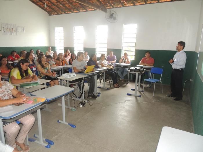 Prefeitura realiza conferência para elaborar Plano Municipal de Educação - Imagem 15