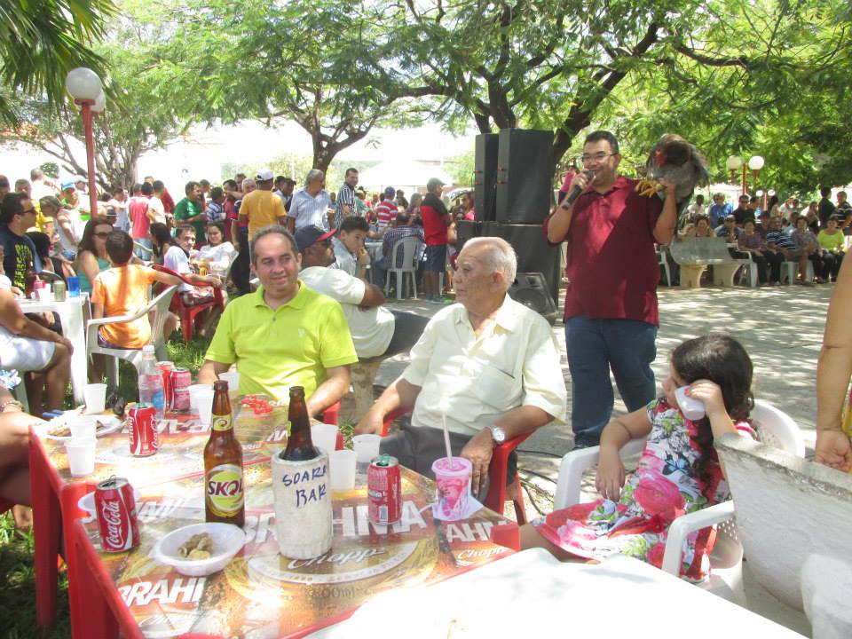 Festejos de São Félix de Cantalice: após a missa, população participa do tradicional leilão