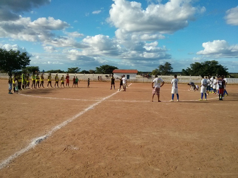 Estrela e Vila Real empatam na abertura da Copa Cidade