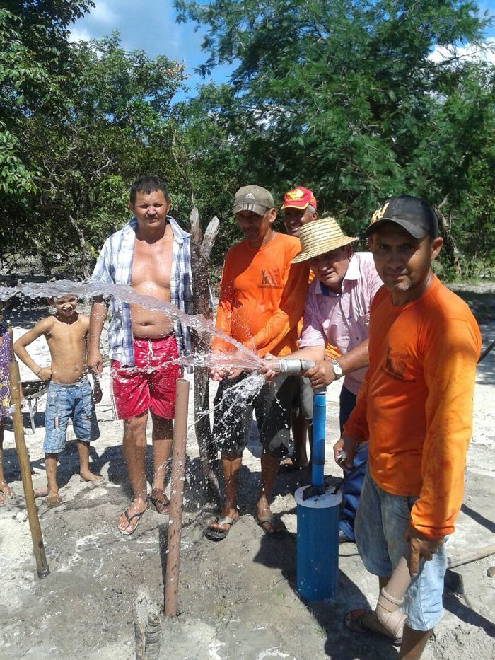 Prefeito Zé Resende coloca água encanada em mais uma comunidade - Imagem 25