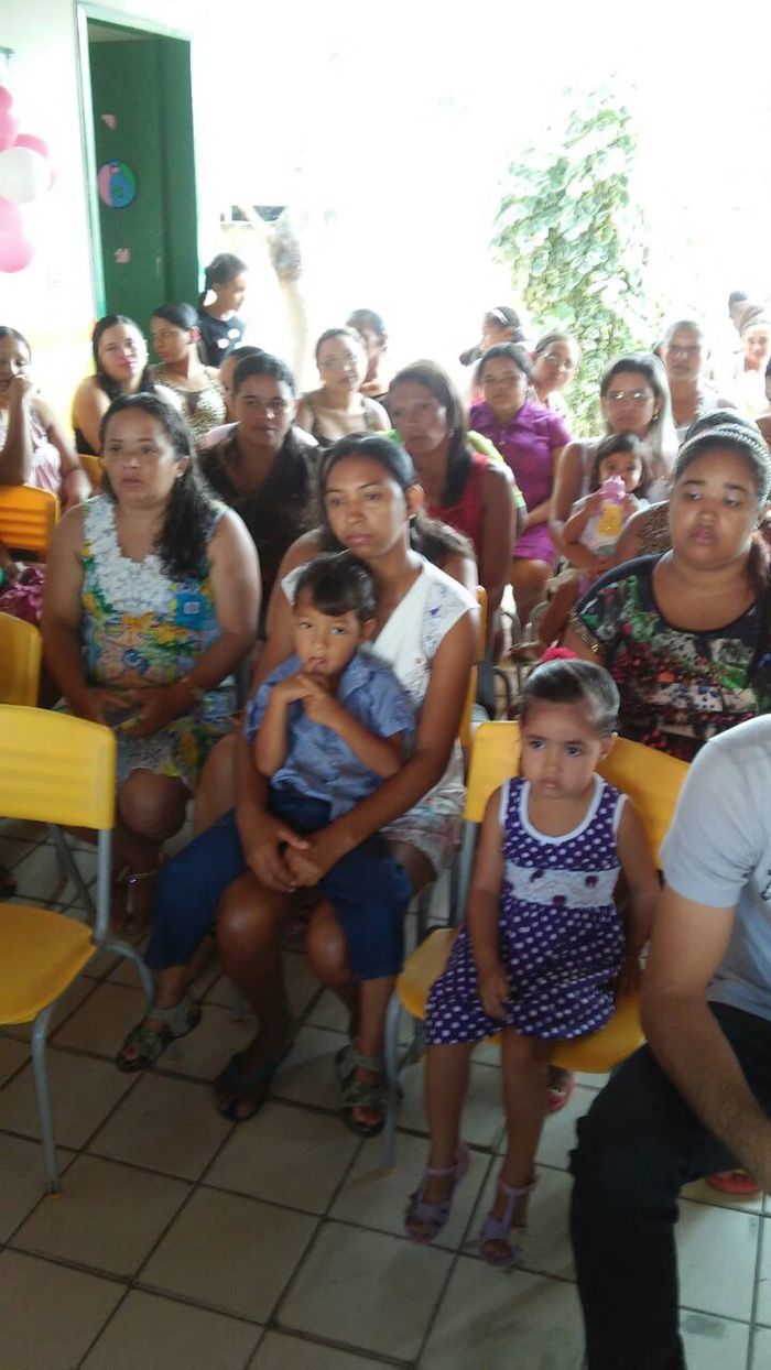 Creche Tia Cecília realiza festa das mães - Imagem 3