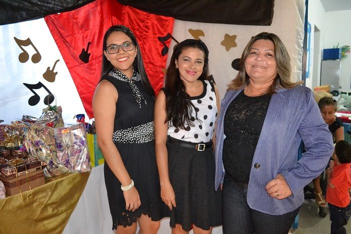 Colégio do Estado realiza tradicional festa de Dia das Mães - Imagem 43