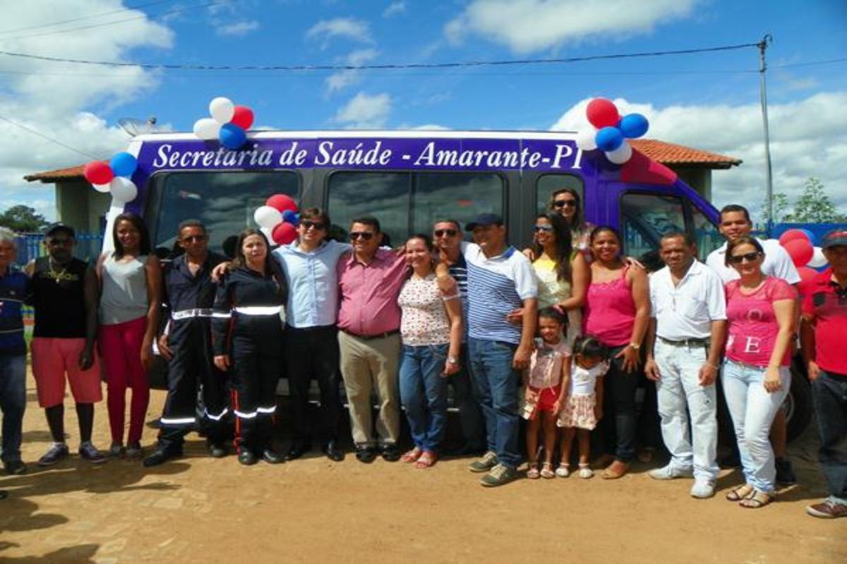Amarante recebe veículo para transportar doentes para Teresina
