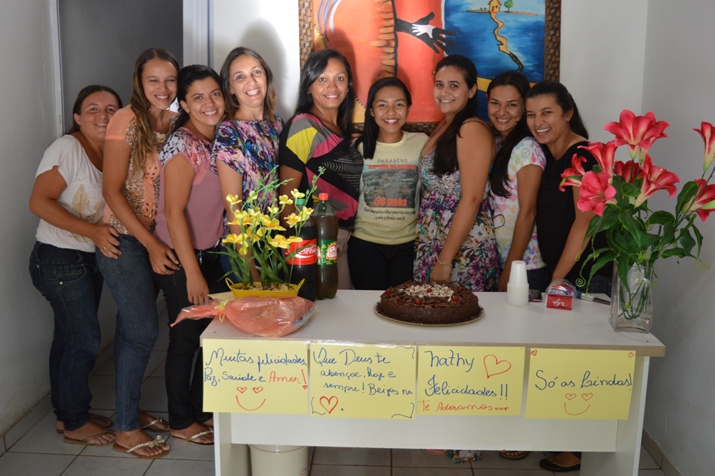 Bolo surpresa para funcionária Natalicia Maria 