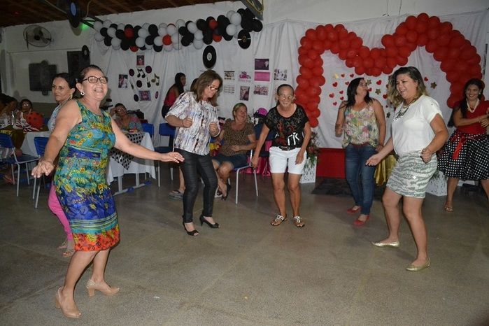 Colégio do Estado realiza tradicional festa de Dia das Mães - Imagem 108