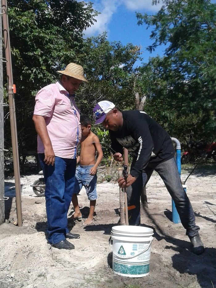 Prefeito Zé Resende coloca água encanada em mais uma comunidade - Imagem 24
