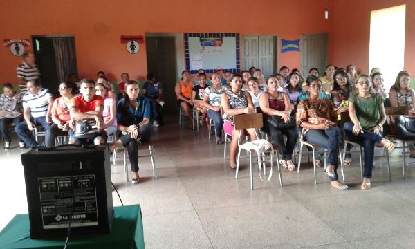 Professores da rede municipal de ensino de Santo Inácio se reúne para elaboração do Plano municipal de educação - Imagem 4