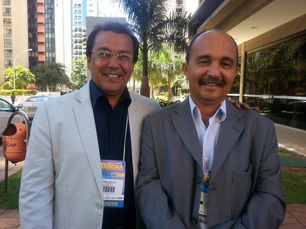 Profº Pila participa da  Marcha dos Prefeitos em Brasília - Imagem 2