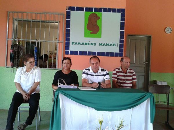 Professores da rede municipal de ensino de Santo Inácio se reúne para elaboração do Plano municipal de educação - Imagem 5