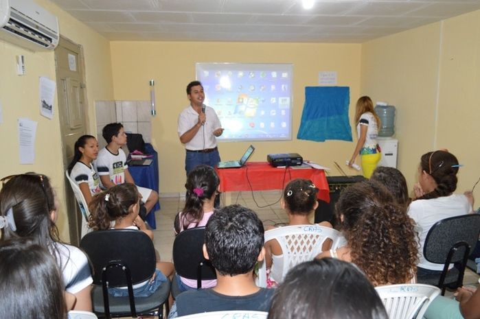 NUCA realiza 3ª oficina sobre Redes Sociais e Educação uma Relação de Amor e Ódio - Imagem 16