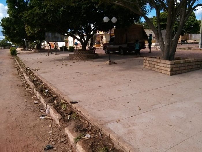 Em fase final obras de urbanização no canteiro central da Avenida Álvaro Mendes - Imagem 2