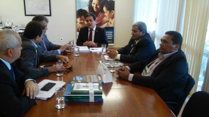 Presidente da FUNASA recebe prefeito de Boa Hora em Brasília - Imagem 15