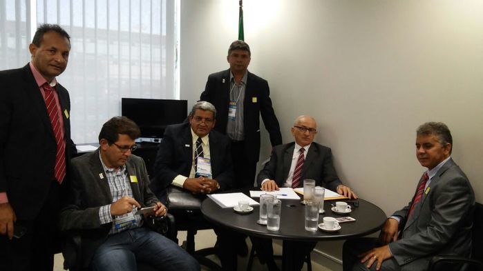 Prefeito Zé Resende é recebido pelo novo Presidente da CODEVASF Felipe Mendes - Imagem 3