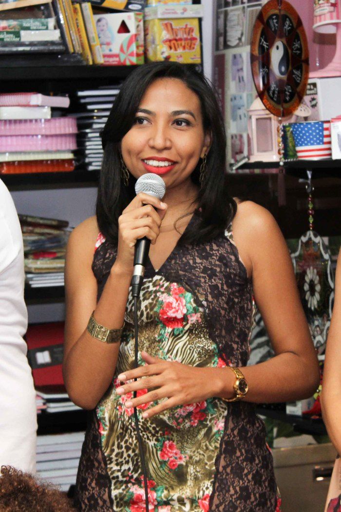 A prefeita de Francinópolis prestigia lançamento do livro da secretária municipal de Educação de Francinópolis. “Histórias: do social ao cultural, do - Imagem 20