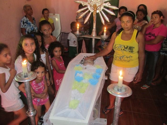 Emoção e tristeza marca o enterro de Ranyhelison de 4 anos em Agricolândia - Imagem 4