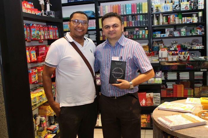 A prefeita de Francinópolis prestigia lançamento do livro da secretária municipal de Educação de Francinópolis. “Histórias: do social ao cultural, do - Imagem 30