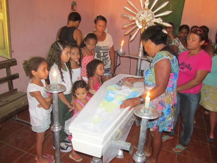 Emoção e tristeza marca o enterro de Ranyhelison de 4 anos em Agricolândia - Imagem 8