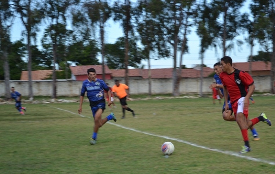 1º de Maio promove disputa entre campeões do futebol de Pedro II