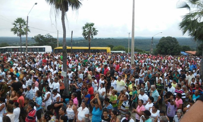 Invenção da Santa Cruz reuni 20 mil Pessoas - Imagem 2