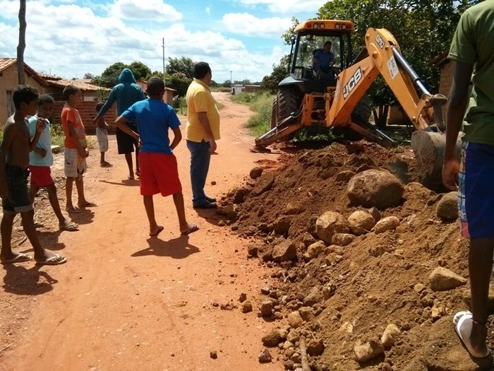 Prefeitura inicia serviço recuperação e ampliação de abastecimento d’água no Bairro Santo Antonio e adjacências  - Imagem 2