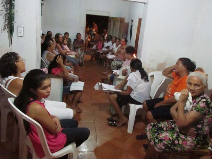 Tradicional Novena da Divina Santa Cruz na casa da Socorro Preciana no Bairro Baixa - Imagem 4