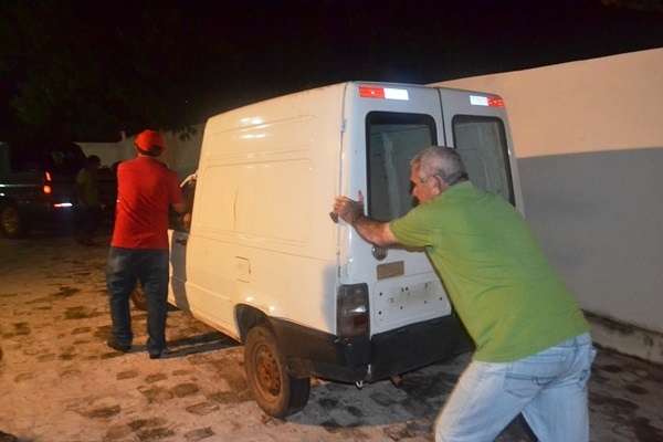 Polícia prende homem acusado de ser especialista em roubar carros velhos - Imagem 2