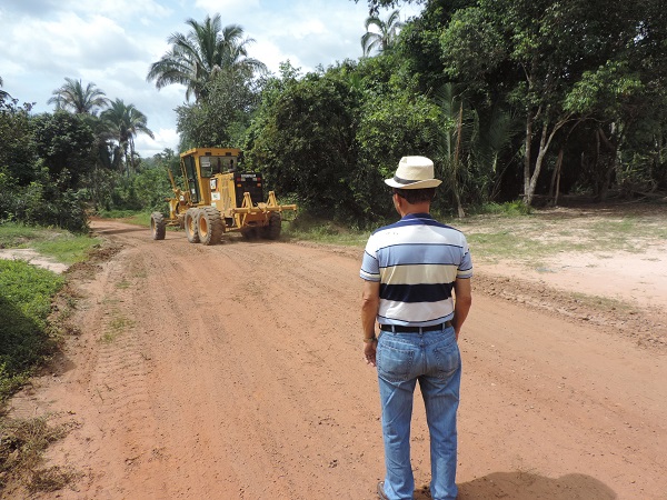 Prefeitura Municipal inicia operação para recuperar estradas na zona rural - Imagem 7