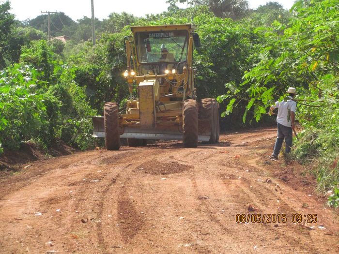 Prefeitura de Barras recupera trecho crítico que liga dois bairros - Imagem 19
