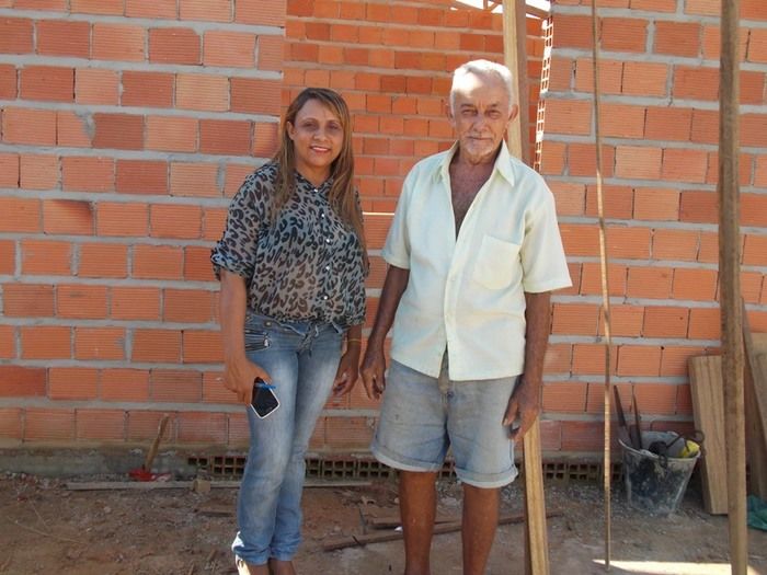 Secretaria de Assistência Social fez entrega de telhado de casa que sofreu incêndio - Imagem 1