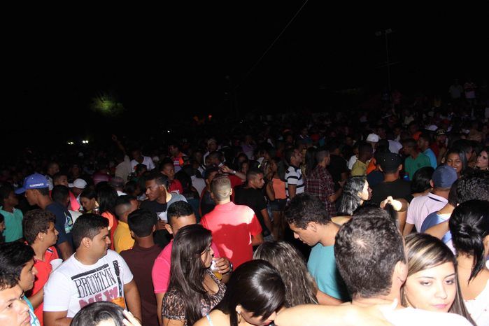 Banda Muleke Doido encerra programação de Aniversário de 53 anos de Francinópolis - Imagem 78