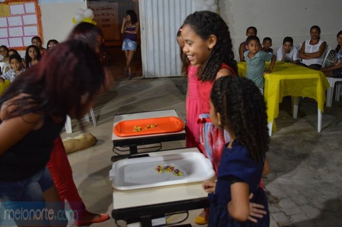 Equipe realiza comemoração em homenagem as Mães do SCFV  - Imagem 45