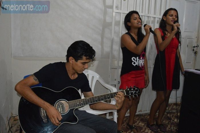 Equipe realiza comemoração em homenagem as Mães do SCFV  - Imagem 30