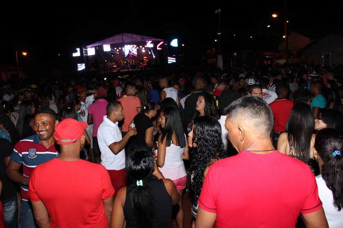 Banda Muleke Doido encerra programação de Aniversário de 53 anos de Francinópolis - Imagem 60