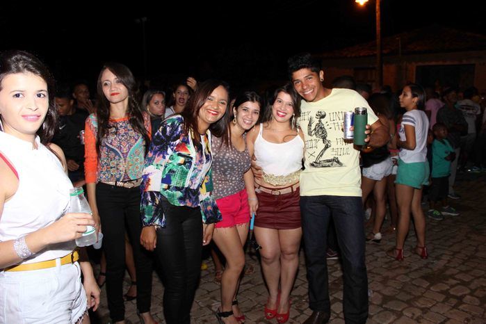 Banda Muleke Doido encerra programação de Aniversário de 53 anos de Francinópolis - Imagem 7