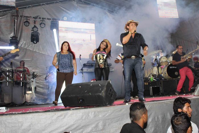 Banda Muleke Doido encerra programação de Aniversário de 53 anos de Francinópolis - Imagem 39