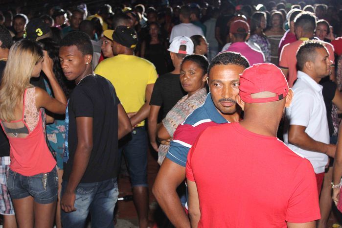 Banda Muleke Doido encerra programação de Aniversário de 53 anos de Francinópolis - Imagem 50