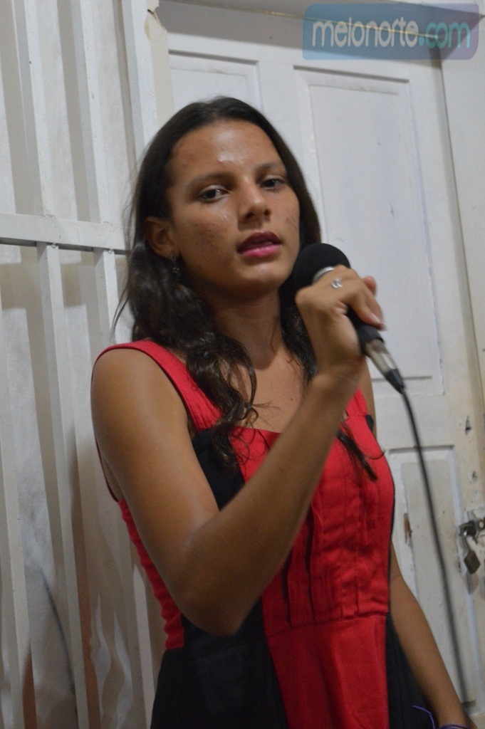 Equipe realiza comemoração em homenagem as Mães do SCFV  - Imagem 36