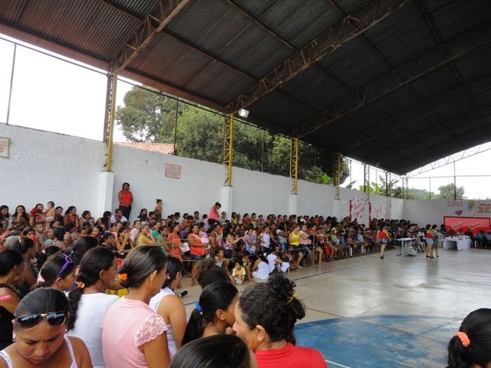 Multidão comparece à festa de homenagens às mães em N. S. dos Remédios - Imagem 4