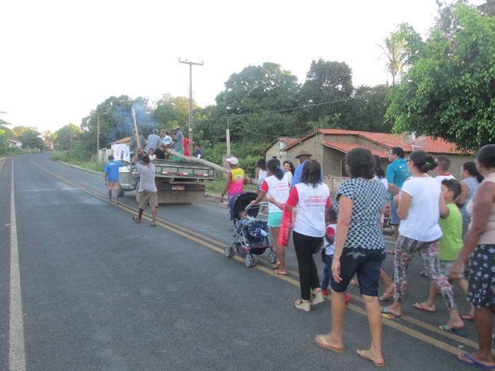 Levantamento do Mastro e Procissão abrem os festejos de Santo Antônio em Pitombeira - Imagem 3