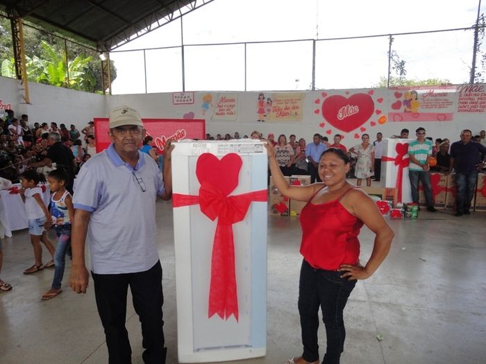 Multidão comparece à festa de homenagens às mães em N. S. dos Remédios - Imagem 81