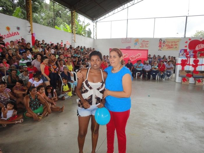 Multidão comparece à festa de homenagens às mães em N. S. dos Remédios - Imagem 39