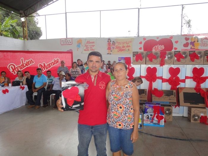 Multidão comparece à festa de homenagens às mães em N. S. dos Remédios - Imagem 55