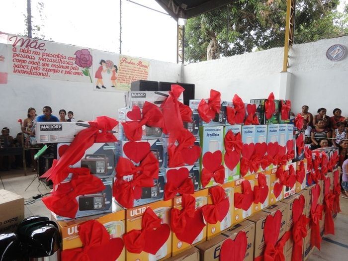 Multidão comparece à festa de homenagens às mães em N. S. dos Remédios - Imagem 11